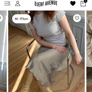 Djerf Avenue Dream Skirt in Rain 🤍